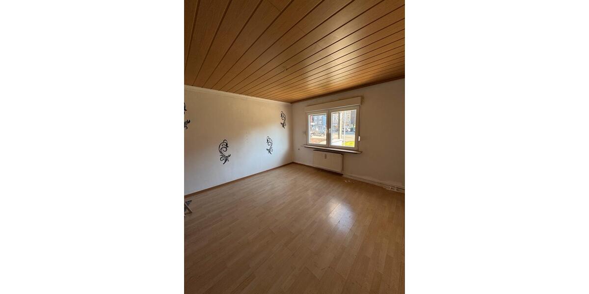 Mehrfamilienhaus, Wohnhaus Herdorf - 8 Zimmer, 229 m&sup2;, 250.000&euro; | Angebot:26665784