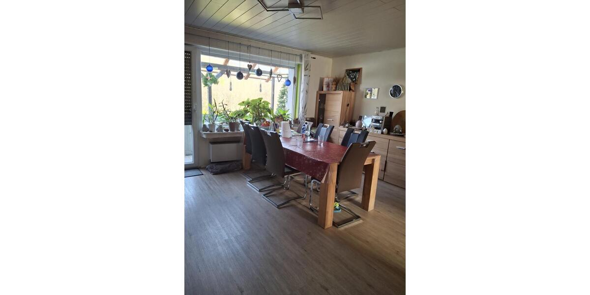 Einfamilienhaus Siegen Weidenau - 11 Zimmer, 250 m&sup2;, 580.000&euro; | Angebot:25782315