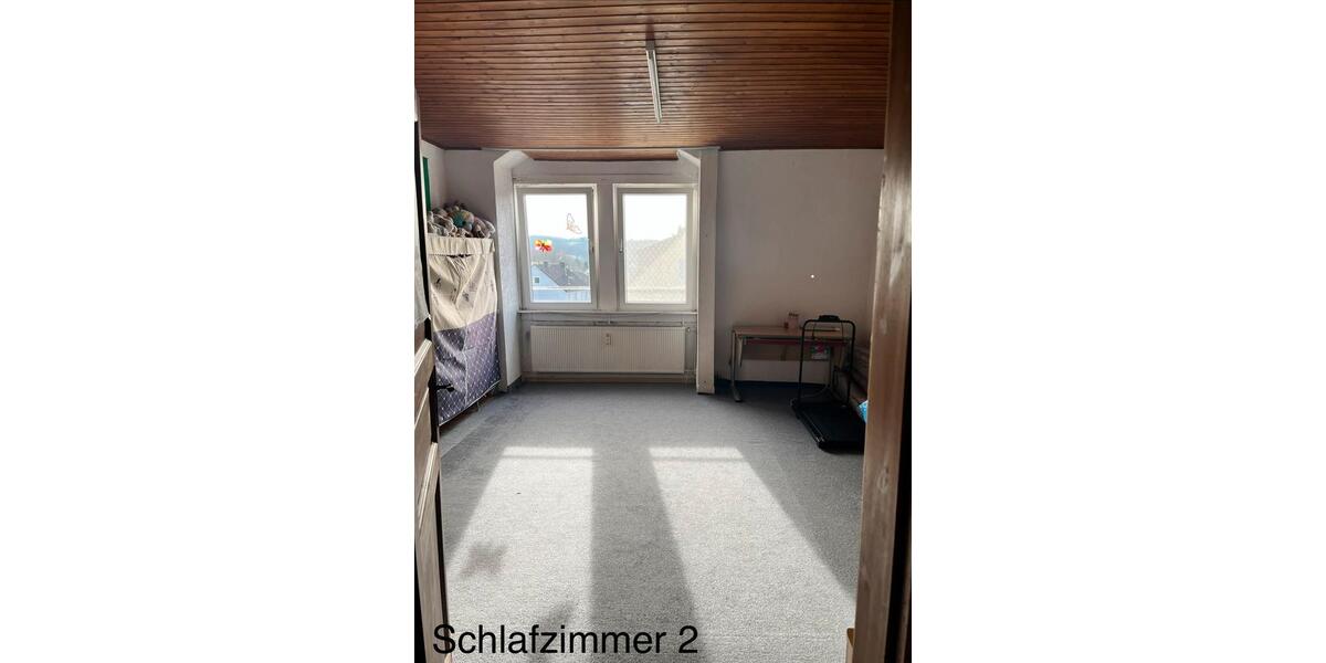 Etagenwohnung Pracht - 3 Zimmer, 110 m&sup2;, 750&euro; | Angebot:25380682