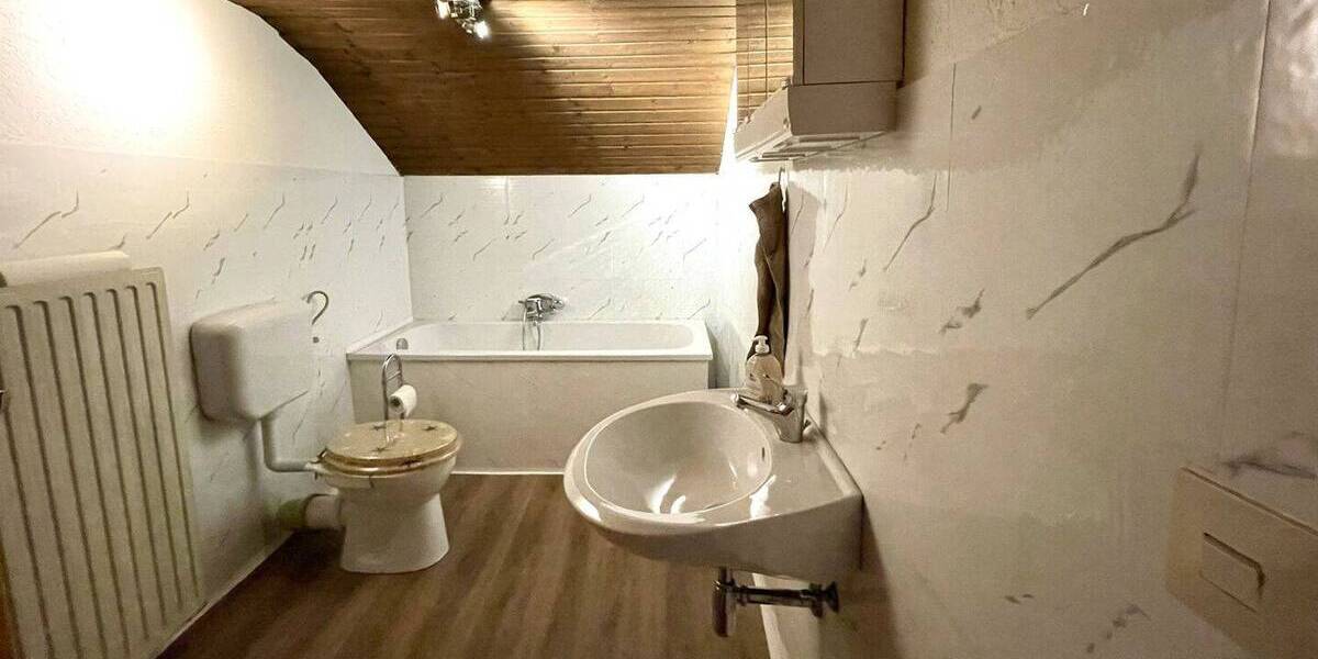 Einfamilienhaus Olpe / Oberveischede Oberveischede - 5 Zimmer, 156 m&sup2;, 240.000&euro; | Angebot:26892228