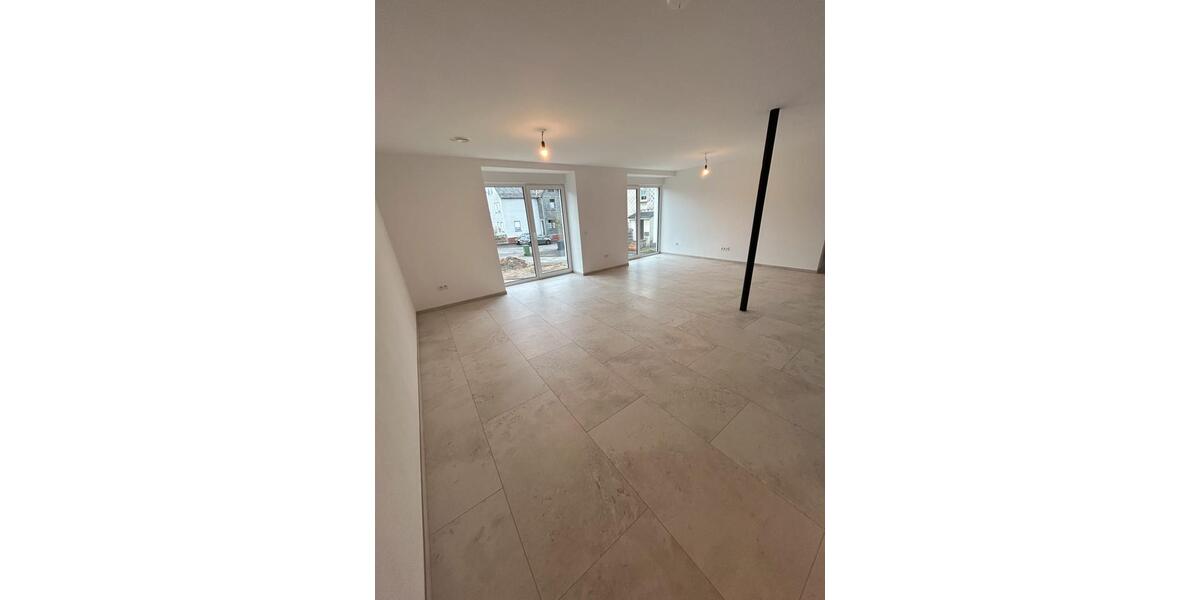 Erdgeschoßwohnung Unnau - 3 Zimmer, 95 m&sup2;, 980&euro; | Angebot:25368467