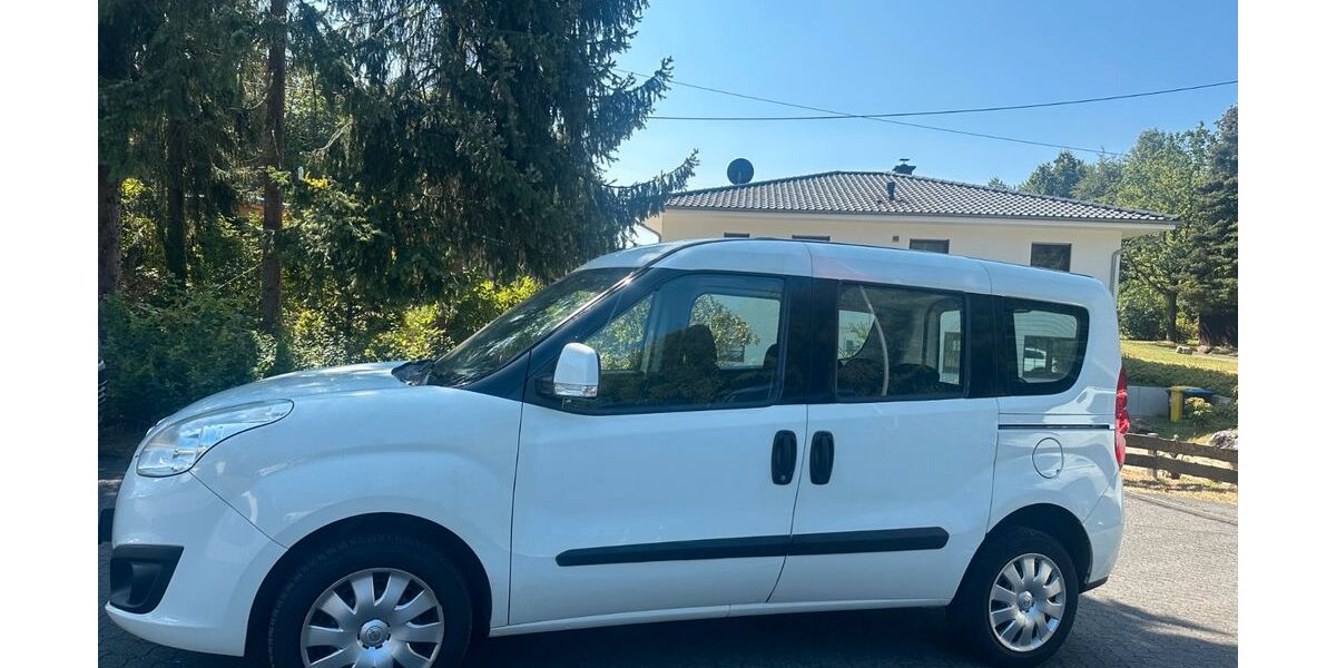 Opel Combo 137.000 km 3.990 &euro; Kreuztal 57223