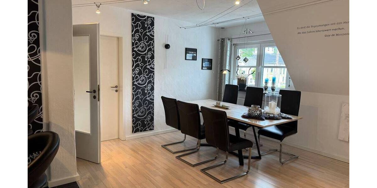 Mehrfamilienhaus, Wohnhaus Lennestadt Meggen - 9 Zimmer, 244 m&sup2;, 395.000&euro; | Angebot:25771706