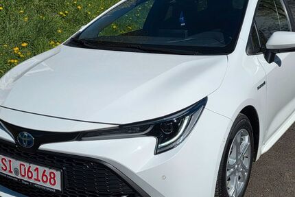 Toyota Corolla 89.500 km 19.500 &euro; Siegen 57074