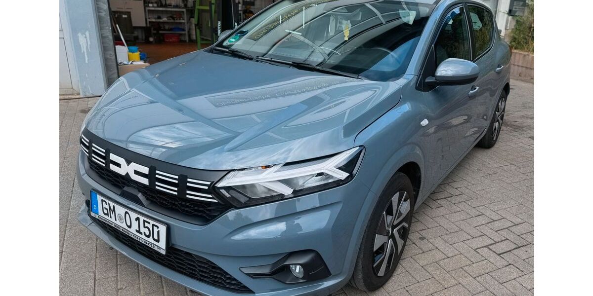Dacia Sandero 38.000 km 13.590 &euro; Waldbröl 51545