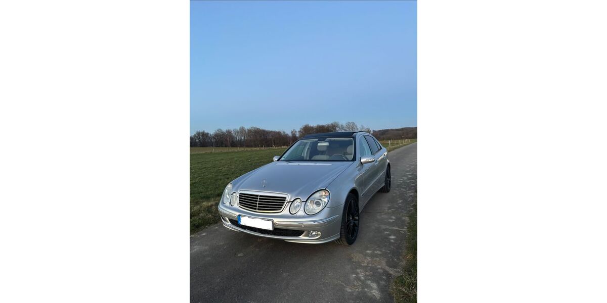 Mercedes-Benz E 240 142.000 km 6.190 &euro; Waldbröl 51545