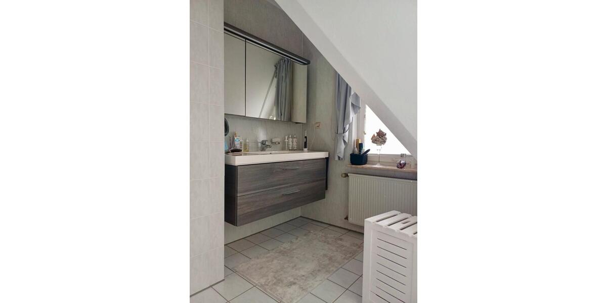 Einfamilienhaus Netphen - 2.5 Zimmer, 121 m&sup2;, 890&euro; | Angebot:26267434