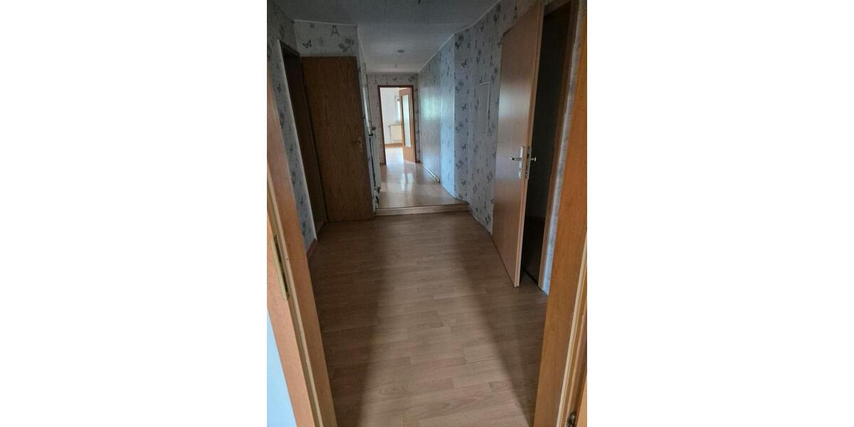 Dachgeschoßwohnung Siegen Eiserfeld - 2 Zimmer, 80 m&sup2;, 690&euro; | Angebot:25811926