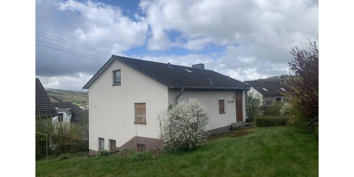 Einfamilienhaus Netphen - 5 Zimmer, 120 m&sup2;, 180.000&euro; | Angebot:26685868