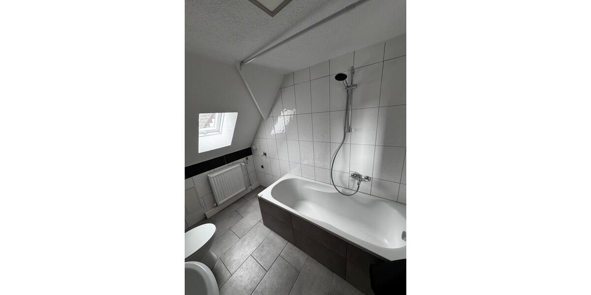 Etagenwohnung Siegen - 4 Zimmer, 88 m&sup2;, 740&euro; | Angebot:25907550