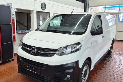Opel Vivaro 126.000 km 9.900 &euro; Waldbröl 51545