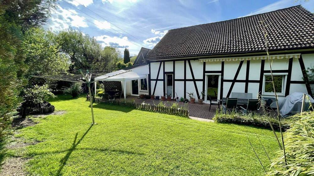 Einfamilienhaus Olpe / Oberveischede Oberveischede - 5 Zimmer, 156 m&sup2;, 240.000&euro; | Angebot:26892228