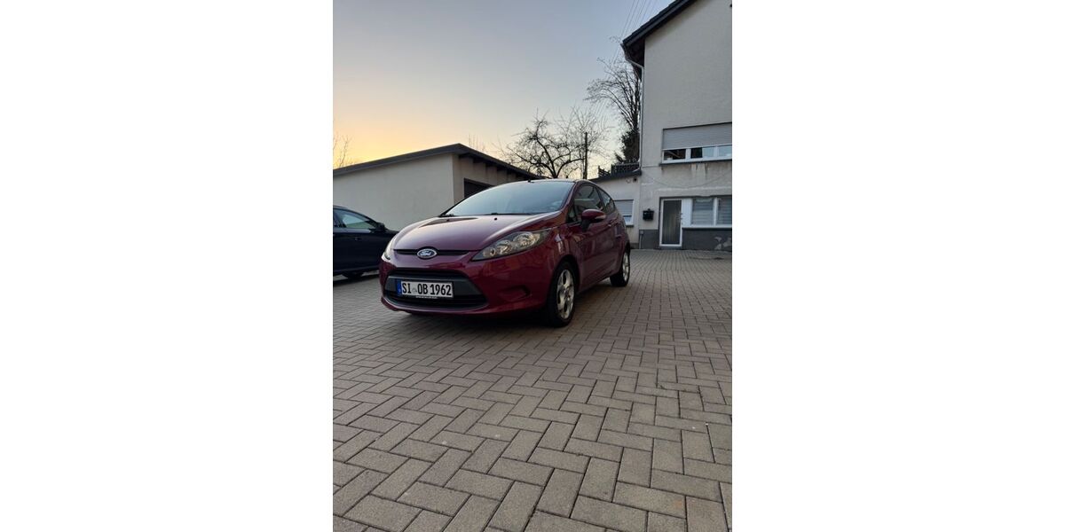Ford Fiesta 154.000 km 2.800 &euro; Kreuztal 57223