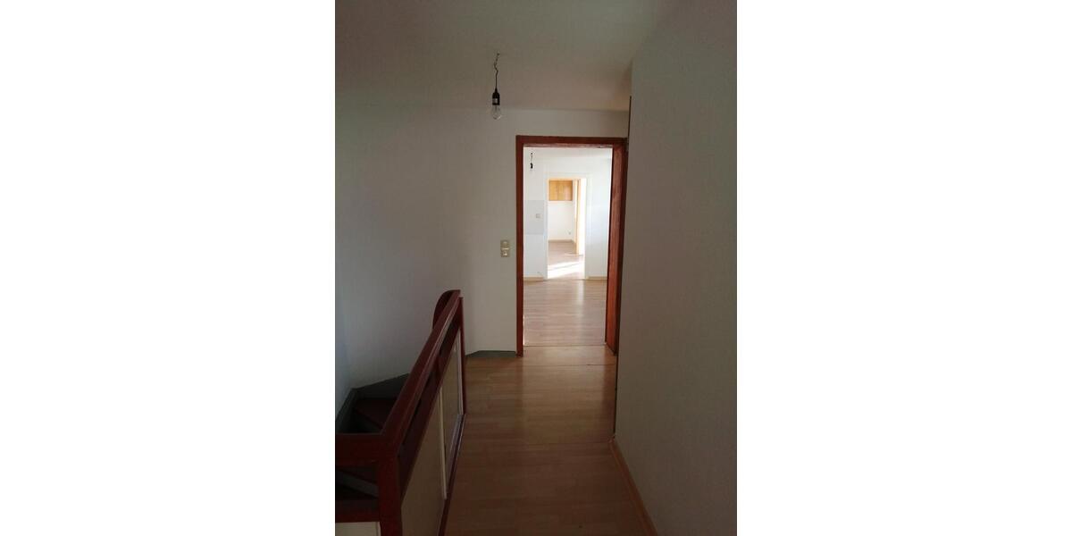 Doppelhaushälfte Malberg - 8 Zimmer, 160 m&sup2;, 145.000&euro; | Angebot:25393674