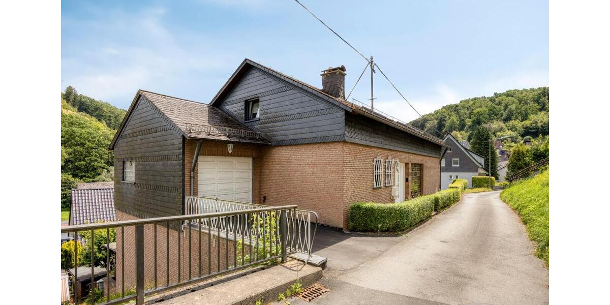 Einfamilienhaus Siegen Eiserfeld - 9 Zimmer, 203 m&sup2;, 399.000&euro; | Angebot:27292554