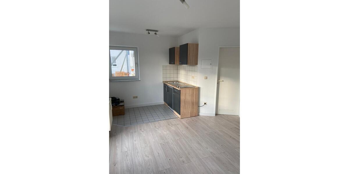 Etagenwohnung Siegen - 1 Zimmer, 27 m&sup2;, 305&euro; | Angebot:26020384