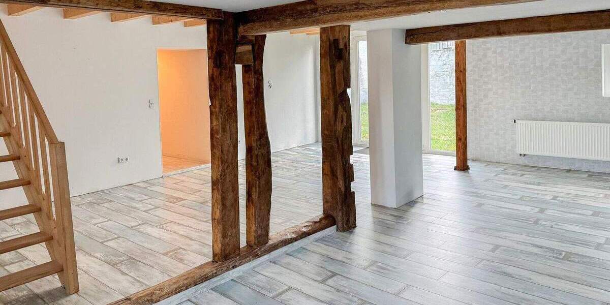 Einfamilienhaus Marzhausen - 9 Zimmer, 266 m&sup2;, 250.000&euro; | Angebot:25691935