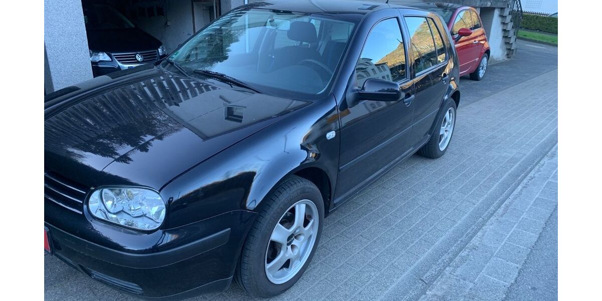 VW Golf 198.758 km 1.549 &euro; Kirchhundem 57399