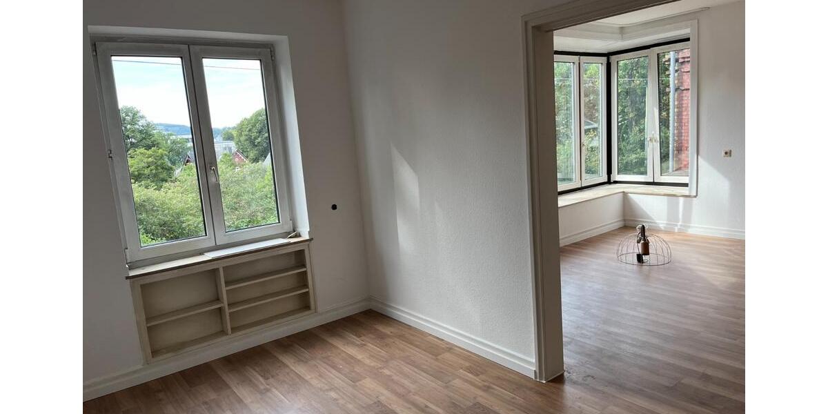 Etagenwohnung Siegen - 4 Zimmer, 93 m&sup2;, 1.050&euro; | Angebot:24785421