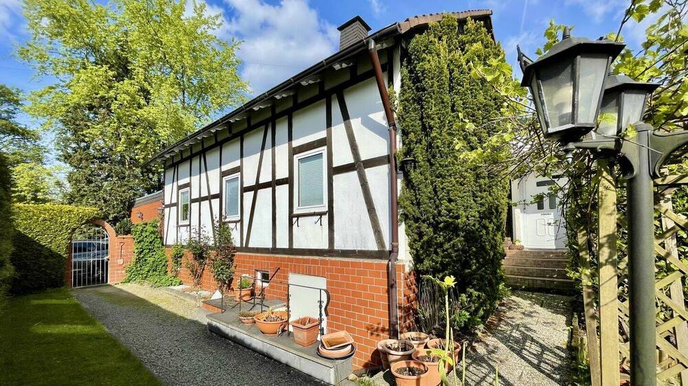 Einfamilienhaus Olpe / Oberveischede Oberveischede - 5 Zimmer, 156 m&sup2;, 240.000&euro; | Angebot:26892228