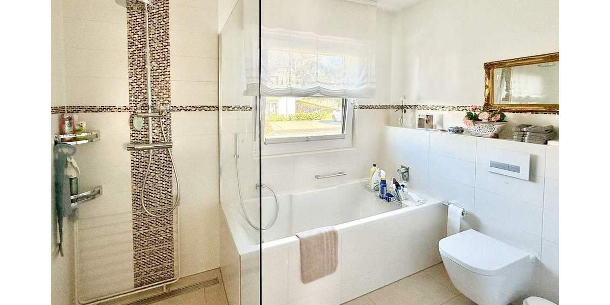 Einfamilienhaus Hachenburg - 7 Zimmer, 219 m&sup2;, 580.000&euro; | Angebot:25738118