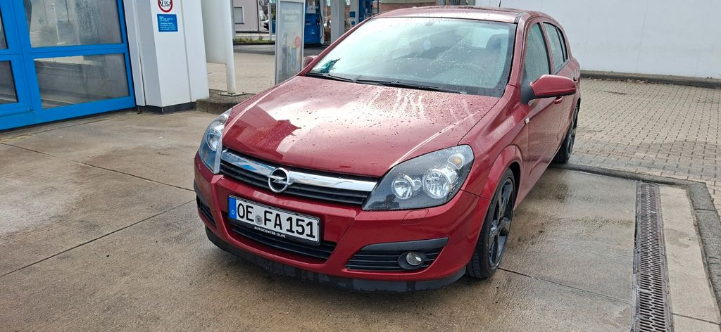 Opel Astra 135.000 km 3.519 &euro; Attendorn 57439