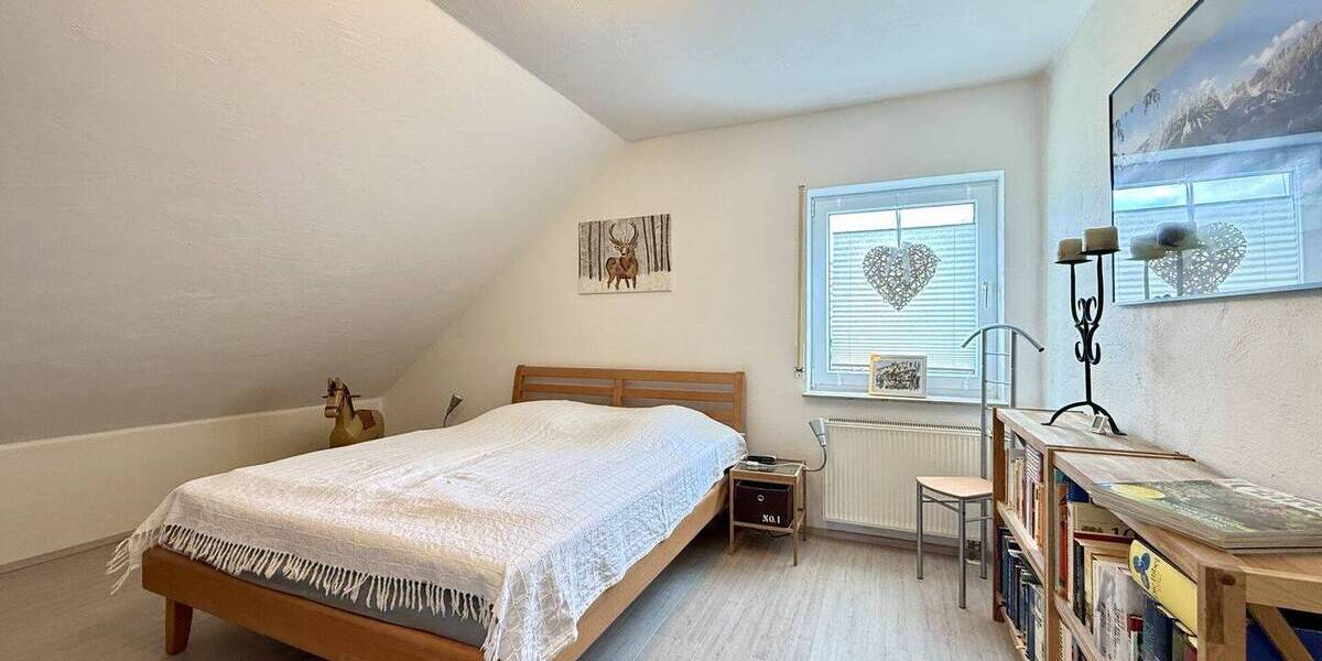 Mehrfamilienhaus, Wohnhaus Grünebach - 7 Zimmer, 230 m&sup2;, 350.000&euro; | Angebot:26859154