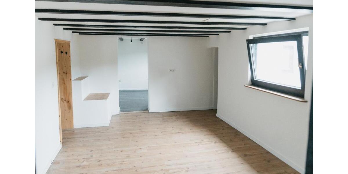 Mehrfamilienhaus, Wohnhaus Waldbröl - 5 Zimmer, 190 m&sup2;, 145.000&euro; | Angebot:27096322