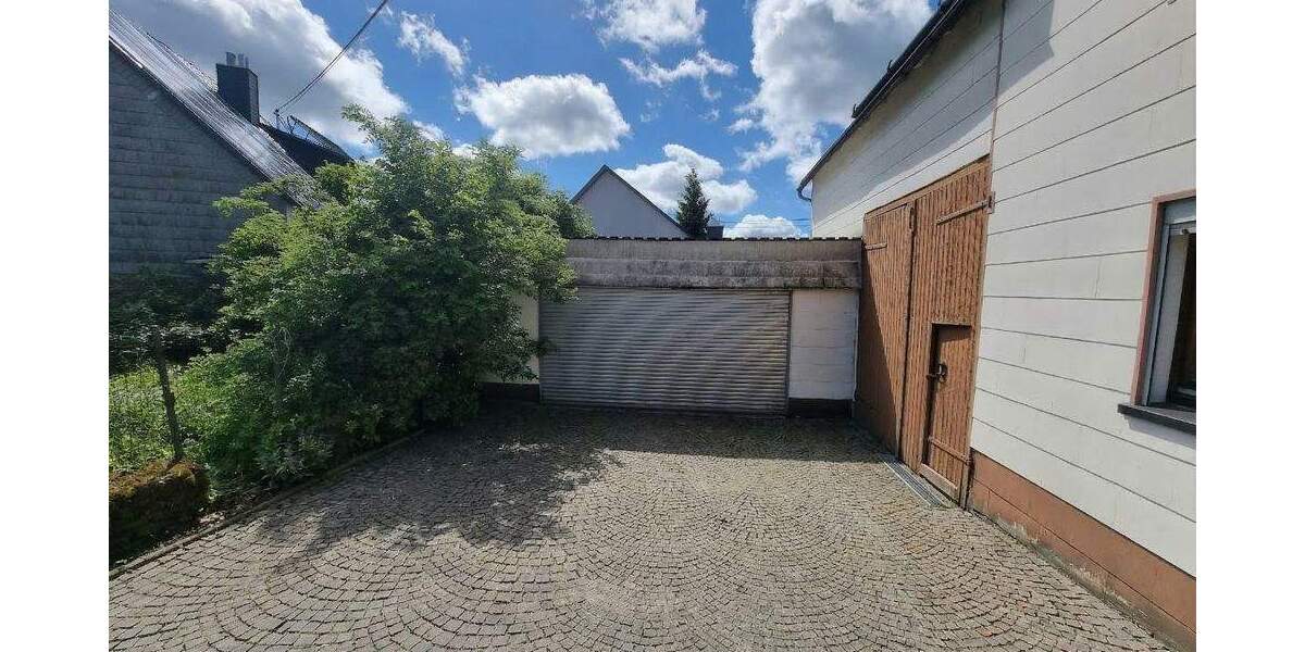 Einfamilienhaus Oberroßbach - 7 Zimmer, 135 m&sup2;, 120.000&euro; | Angebot:25685056