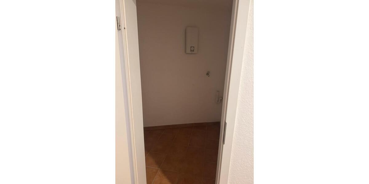 Etagenwohnung Siegen Dillnhütten - 2 Zimmer, 90 m&sup2;, 870&euro; | Angebot:25872745