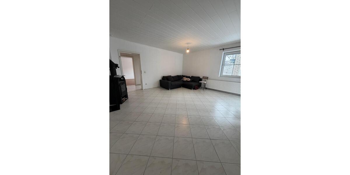 Etagenwohnung Siegen Eiserfeld - 3 Zimmer, 97 m&sup2;, 970&euro; | Angebot:25791804