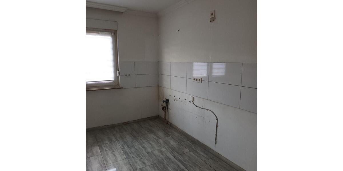 Mehrfamilienhaus, Wohnhaus Siegen Eiserfeld - 6 Zimmer, 140 m&sup2;, 260.000&euro; | Angebot:26395029