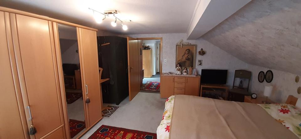 Etagenwohnung Attendorn - 6 Zimmer, 171 m&sup2;, 1.250&euro; | Angebot:25593998