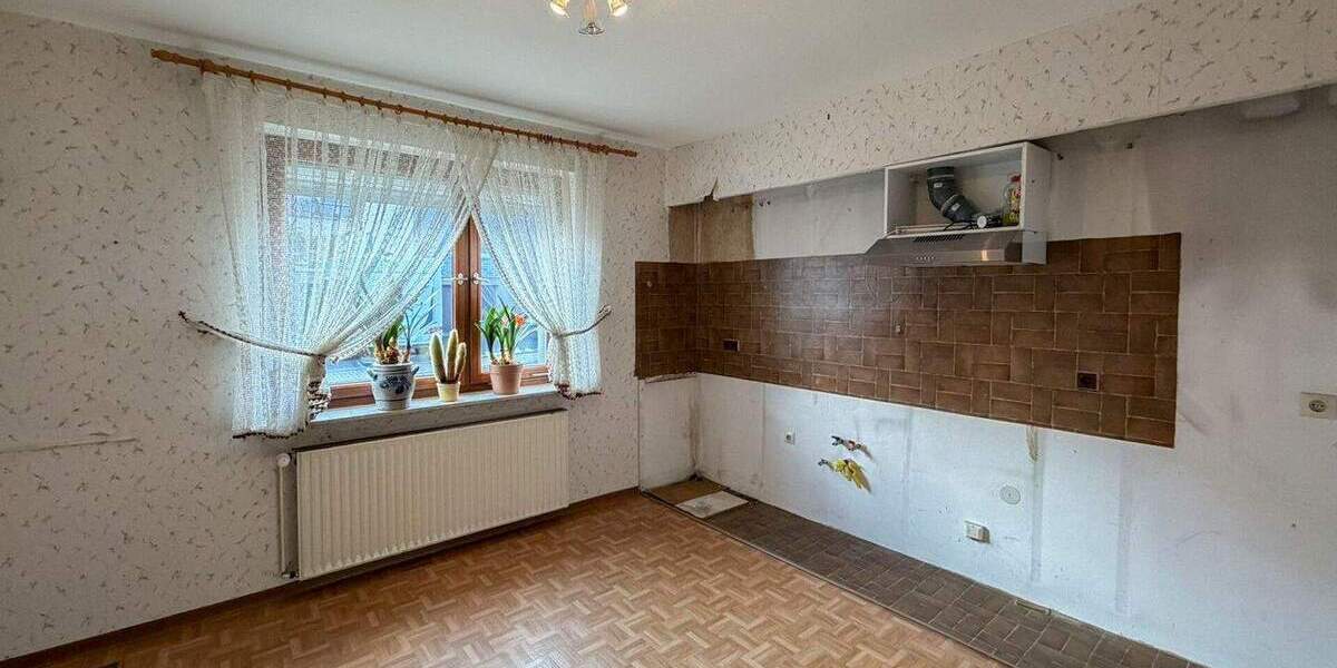 Einfamilienhaus Wissen - 5 Zimmer, 130 m&sup2;, 195.000&euro; | Angebot:25691929