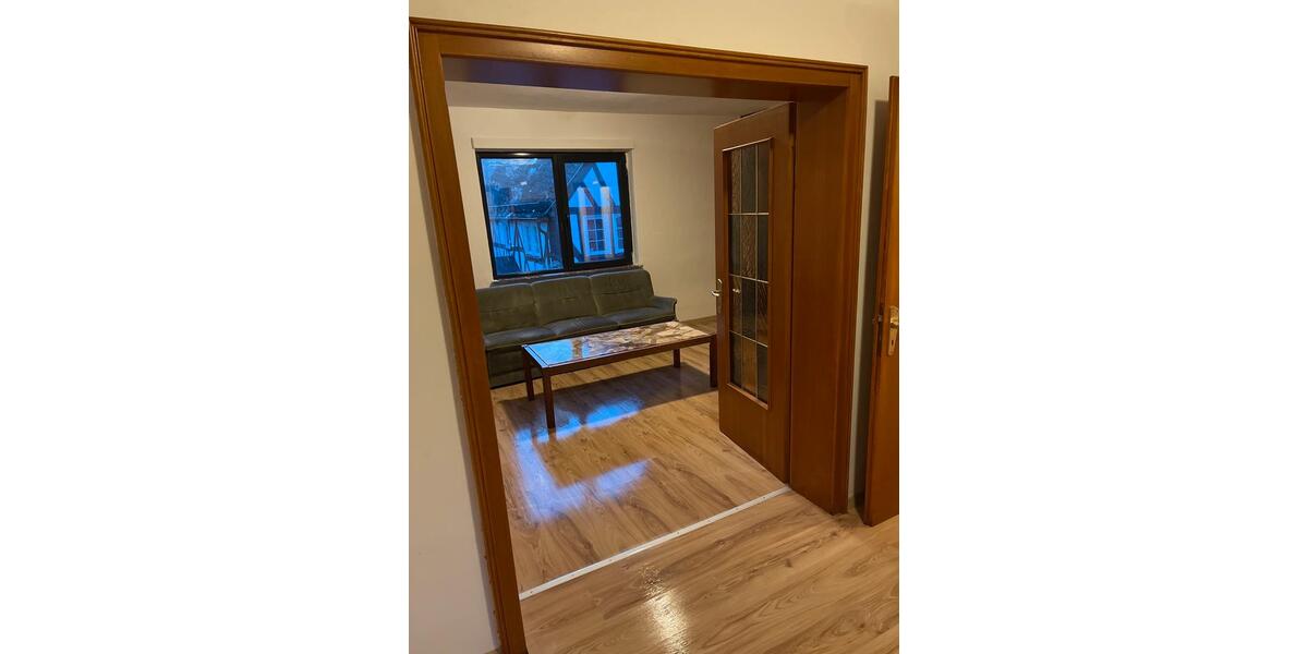 Einfamilienhaus Siegen Eiserfeld - 2 Zimmer, 85 m&sup2;, 1.100&euro; | Angebot:25268700