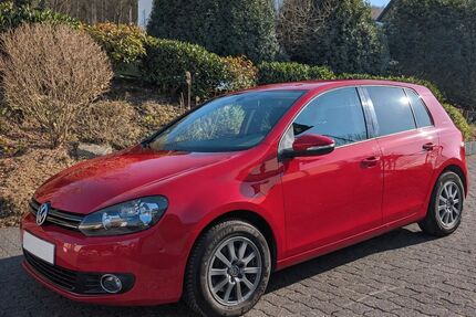 VW Golf 143.040 km 5.499 &euro; Netphen 57250