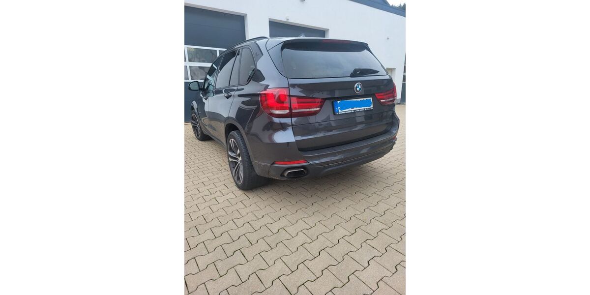 BMW X5 190.000 km 19.999 &euro; Siegen 57074