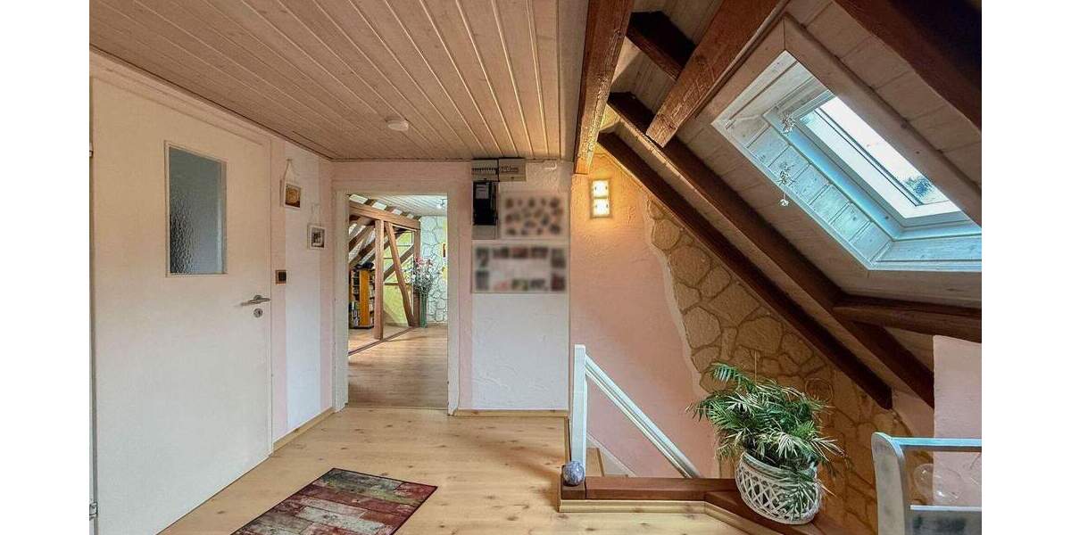 Einfamilienhaus Hachenburg VG - 5 Zimmer, 132 m&sup2;, 229.000&euro; | Angebot:25691833