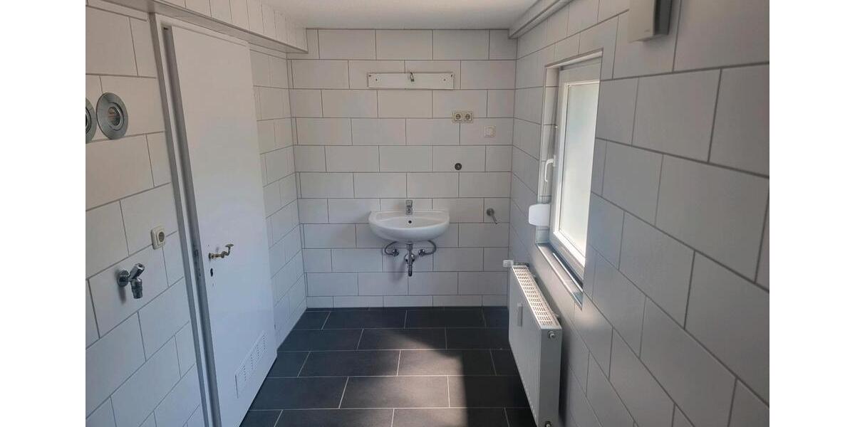 Etagenwohnung Siegen Eiserfeld - 2 Zimmer, 65 m&sup2;, 790&euro; | Angebot:25046401