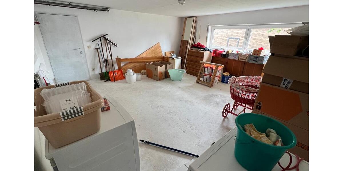 Einfamilienhaus Reichshof - 7 Zimmer, 190 m&sup2;, 1.600&euro; | Angebot:26434486