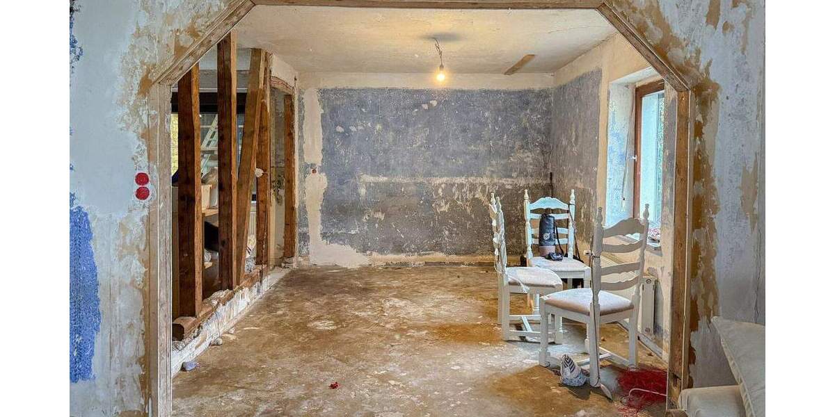 Bauernhaus, Landhaus Hachenburg VG - 7 Zimmer, 160 m&sup2;, 220.000&euro; | Angebot:25691949