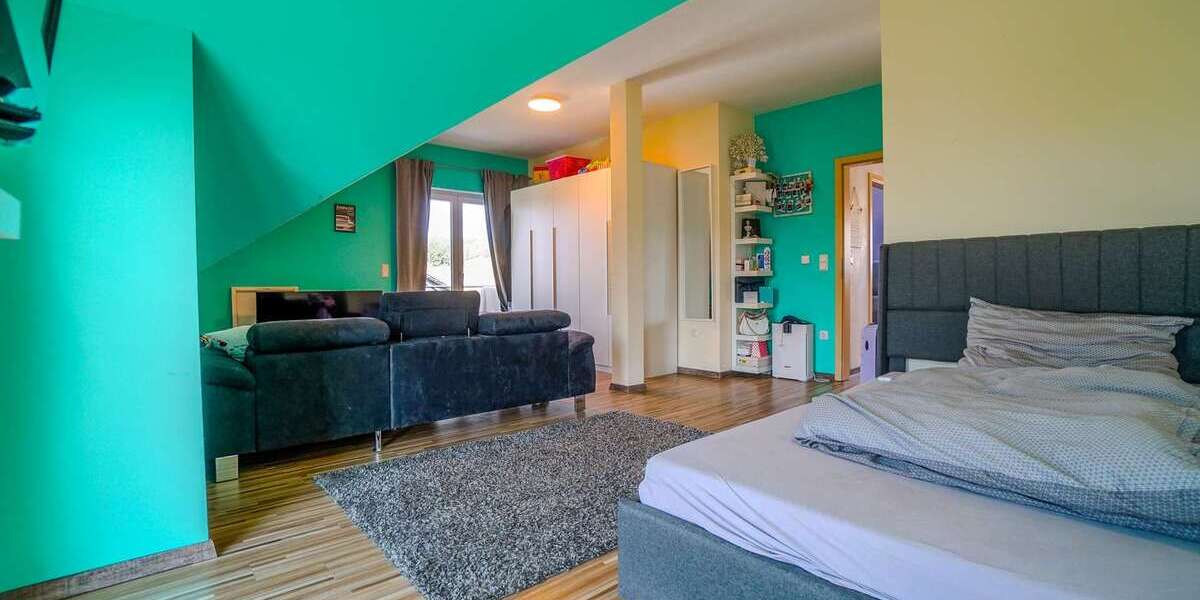 Sonniges Traumhaus mit viel Platz in Haiger OT - Einfamilienhaus Haiger | Angebot:27197051