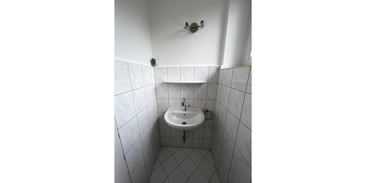 Etagenwohnung Siegen Dillnhütten - 4 Zimmer, 143 m&sup2;, 1.050&euro; | Angebot:26422038