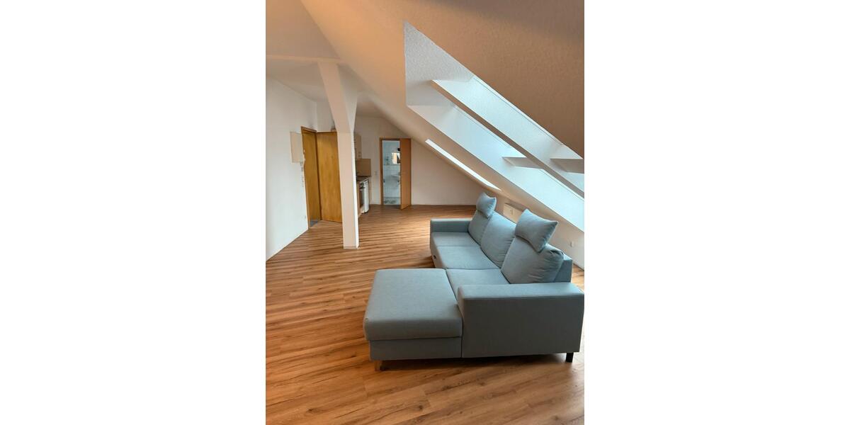 Dachgeschoßwohnung Siegen Dillnhütten - 1 Zimmer, 50 m&sup2;, 560&euro; | Angebot:26532662