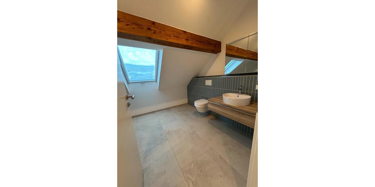 Dachgeschoßwohnung Unnau - 3 Zimmer, 75 m&sup2;, 730&euro; | Angebot:25980209