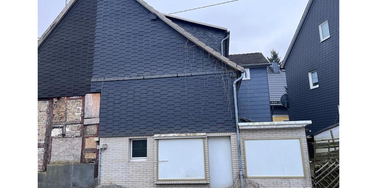 Doppelhaushälfte Siegen Weidenau - 3 Zimmer, 150 m&sup2;, 85.000&euro; | Angebot:25052867