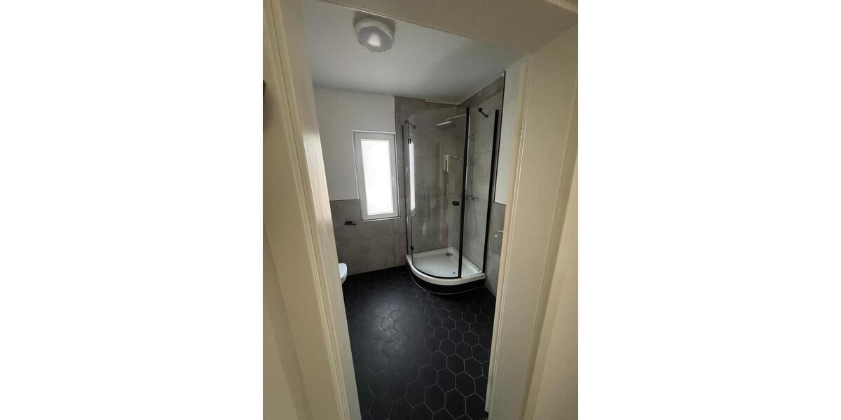 Etagenwohnung Siegen - 3 Zimmer, 86 m&sup2;, 825&euro; | Angebot:25958291