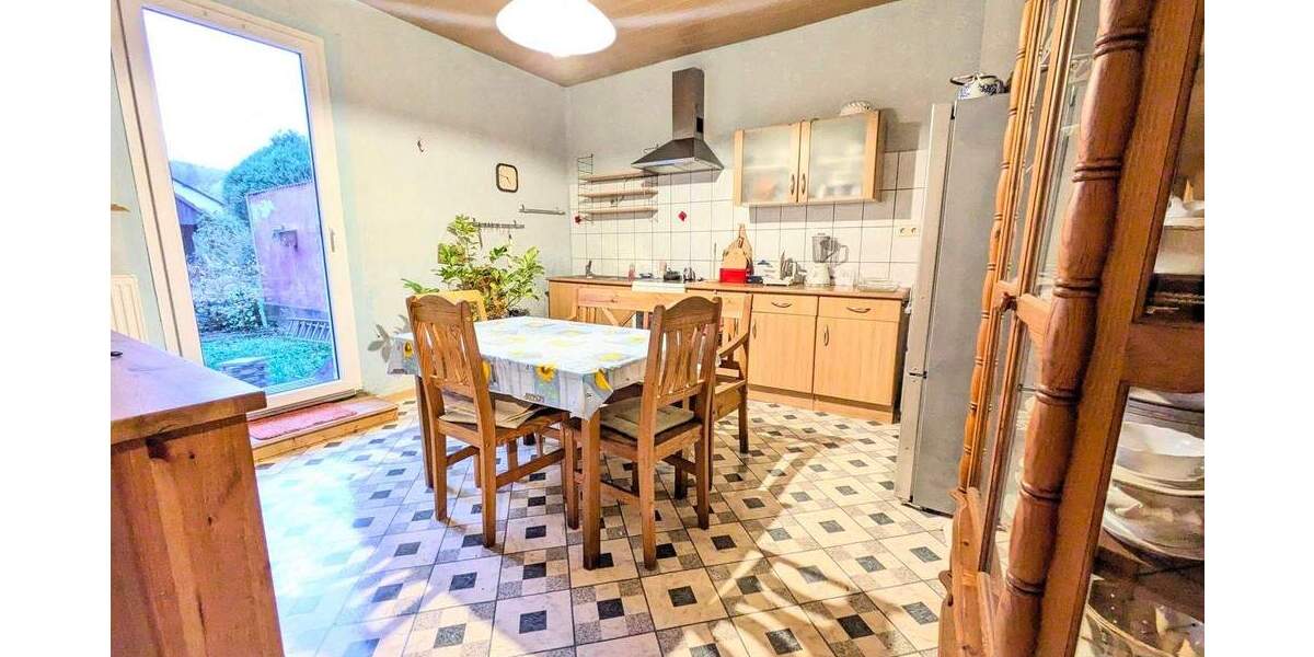 Mehrfamilienhaus, Wohnhaus Betzdorf - 9 Zimmer, 203 m&sup2;, 163.500&euro; | Angebot:25776381