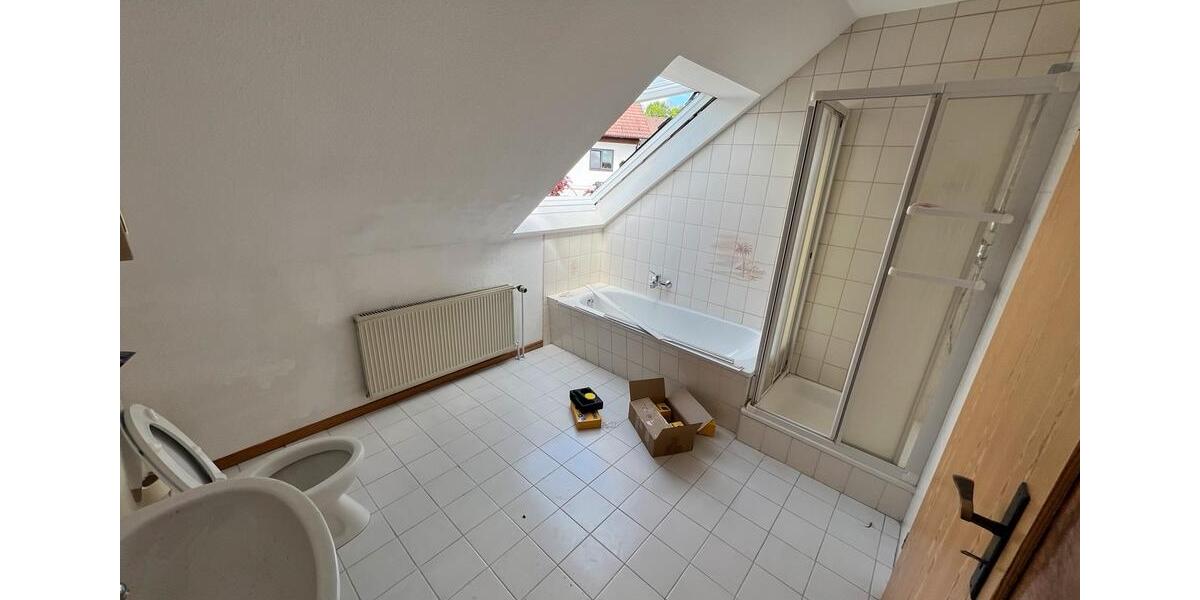 Einfamilienhaus Reichshof - 7 Zimmer, 190 m&sup2;, 1.600&euro; | Angebot:26434486
