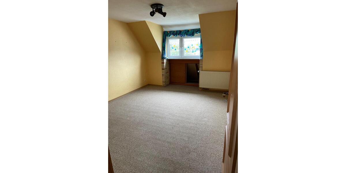 Einfamilienhaus Eschenburg - 8 Zimmer, 183 m&sup2;, 229.000&euro; | Angebot:25822346